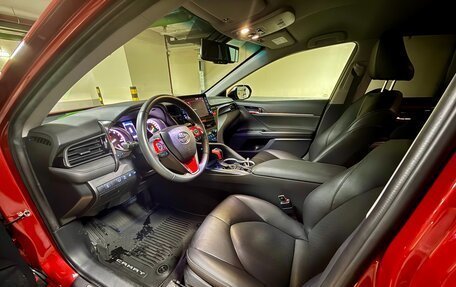 Toyota Camry, 2021 год, 3 950 000 рублей, 9 фотография