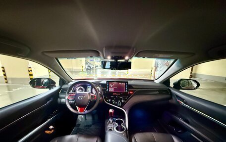 Toyota Camry, 2021 год, 3 950 000 рублей, 6 фотография