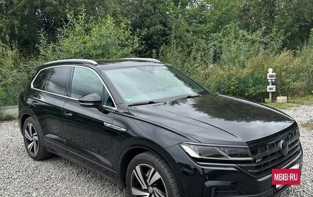 Volkswagen Touareg III, 2019 год, 5 115 000 рублей, 2 фотография