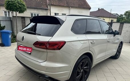 Volkswagen Touareg III, 2020 год, 3 750 000 рублей, 2 фотография