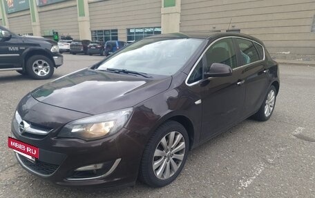 Opel Astra J, 2013 год, 1 400 000 рублей, 5 фотография