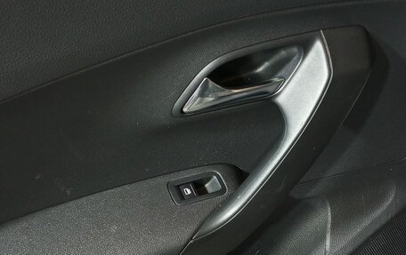 Volkswagen Polo VI (EU Market), 2016 год, 1 010 000 рублей, 17 фотография