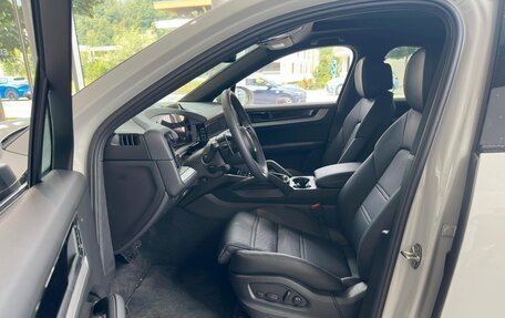 Porsche Cayenne III, 2025 год, 18 290 000 рублей, 8 фотография