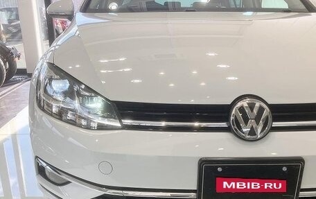 Volkswagen Golf VII, 2017 год, 1 050 998 рублей, 2 фотография