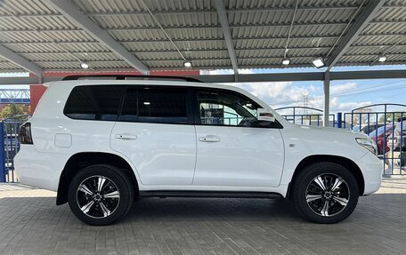 Toyota Land Cruiser 200, 2010 год, 2 999 000 рублей, 6 фотография