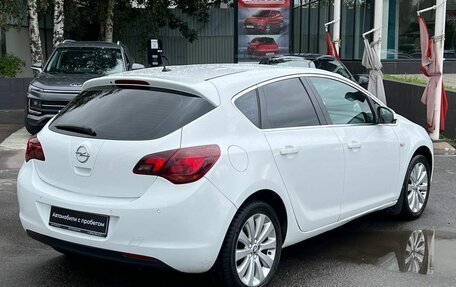 Opel Astra J, 2011 год, 550 000 рублей, 9 фотография