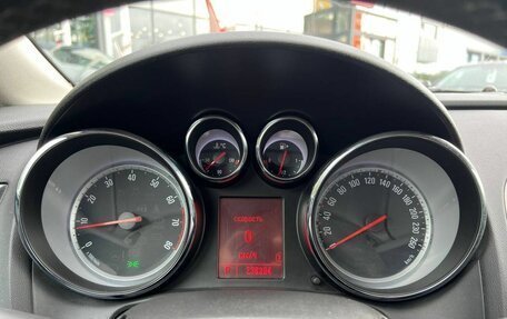 Opel Astra J, 2011 год, 550 000 рублей, 16 фотография