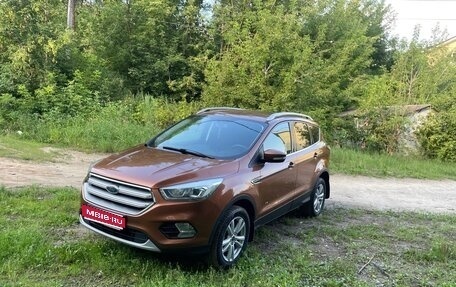 Ford Kuga III, 2018 год, 1 390 000 рублей, 1 фотография
