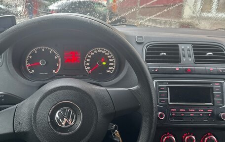 Volkswagen Polo VI (EU Market), 2012 год, 770 000 рублей, 3 фотография