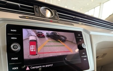 Volkswagen Passat B8 рестайлинг, 2018 год, 1 985 000 рублей, 11 фотография