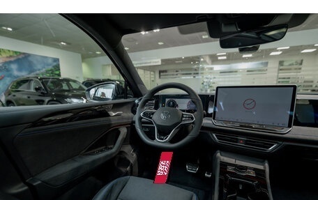 Volkswagen Tiguan, 2024 год, 5 250 000 рублей, 19 фотография