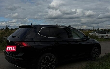 Volkswagen Tiguan II, 2022 год, 3 850 000 рублей, 3 фотография