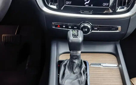 Volvo S60 III, 2021 год, 1 900 000 рублей, 11 фотография