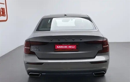 Volvo S60 III, 2021 год, 1 900 000 рублей, 4 фотография