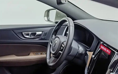 Volvo S60 III, 2021 год, 1 900 000 рублей, 17 фотография