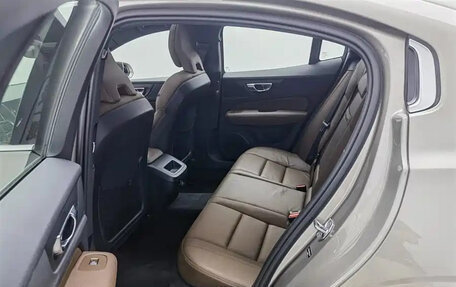 Volvo S60 III, 2021 год, 1 900 000 рублей, 18 фотография
