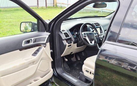 Ford Explorer VI, 2013 год, 1 800 000 рублей, 3 фотография