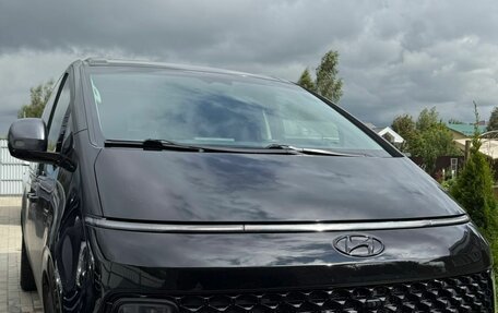 Hyundai Staria, 2023 год, 5 200 000 рублей, 2 фотография