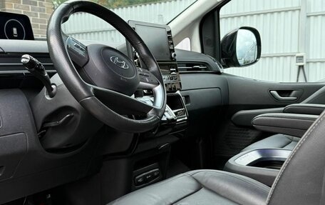 Hyundai Staria, 2023 год, 5 200 000 рублей, 3 фотография