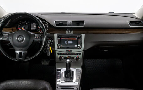 Volkswagen Passat B7, 2013 год, 1 369 000 рублей, 20 фотография