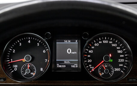 Volkswagen Passat B7, 2013 год, 1 369 000 рублей, 27 фотография