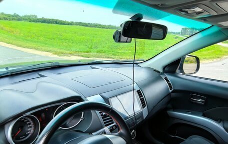 Mitsubishi Outlander III рестайлинг 3, 2008 год, 850 000 рублей, 11 фотография