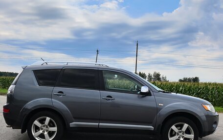 Mitsubishi Outlander III рестайлинг 3, 2008 год, 850 000 рублей, 8 фотография