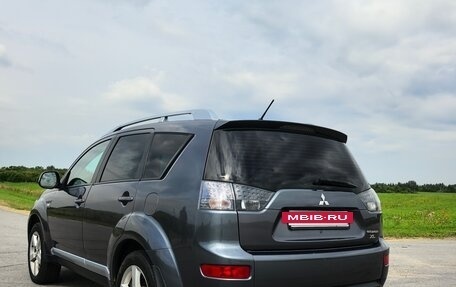 Mitsubishi Outlander III рестайлинг 3, 2008 год, 850 000 рублей, 3 фотография
