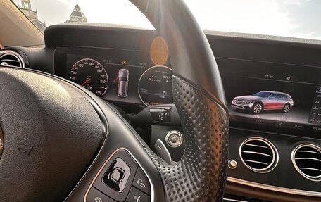 Mercedes-Benz E-Класс, 2017 год, 3 177 000 рублей, 9 фотография