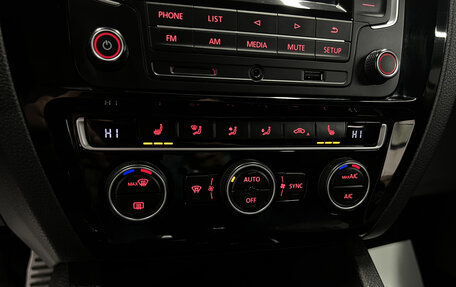 Volkswagen Jetta VI, 2016 год, 1 195 000 рублей, 15 фотография