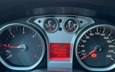 Ford Focus II рестайлинг, 2011 год, 440 000 рублей, 13 фотография