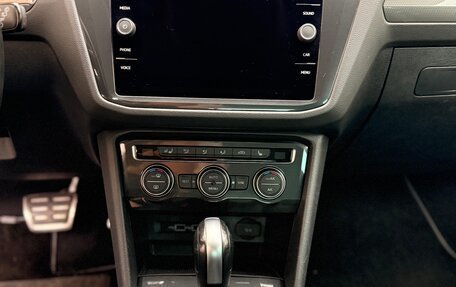 Volkswagen Tiguan II, 2019 год, 2 450 000 рублей, 9 фотография