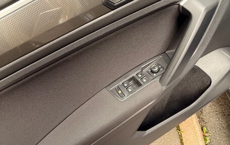 Volkswagen Tiguan II, 2019 год, 2 450 000 рублей, 12 фотография