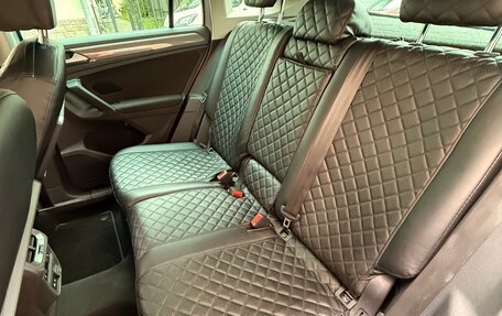 Volkswagen Tiguan II, 2019 год, 2 450 000 рублей, 13 фотография