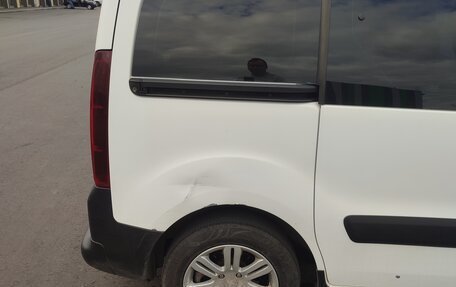 Peugeot Partner II рестайлинг 2, 2013 год, 700 000 рублей, 3 фотография