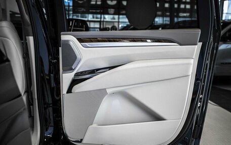 Cadillac Escalade V, 2025 год, 23 370 000 рублей, 17 фотография