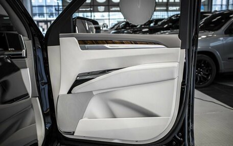 Cadillac Escalade V, 2025 год, 23 370 000 рублей, 20 фотография