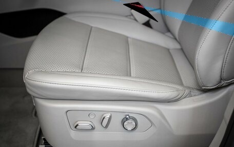 Cadillac Escalade V, 2025 год, 23 370 000 рублей, 11 фотография