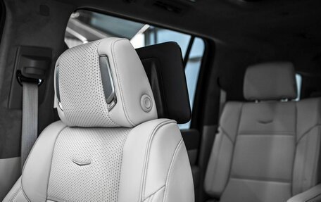 Cadillac Escalade V, 2025 год, 23 370 000 рублей, 33 фотография