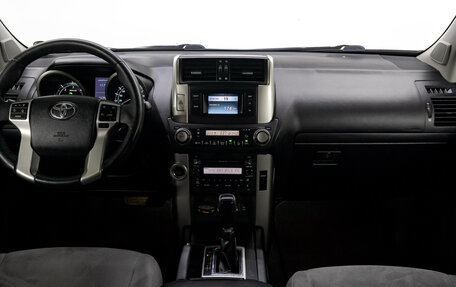 Toyota Land Cruiser Prado 150 рестайлинг 2, 2010 год, 2 650 000 рублей, 18 фотография