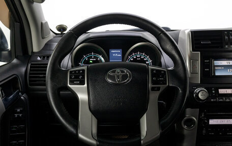 Toyota Land Cruiser Prado 150 рестайлинг 2, 2010 год, 2 650 000 рублей, 19 фотография