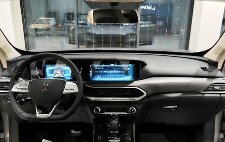 FAW Bestune T77, 2023 год, 2 076 000 рублей, 8 фотография