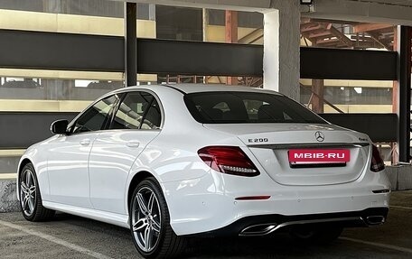 Mercedes-Benz E-Класс, 2018 год, 3 500 000 рублей, 4 фотография