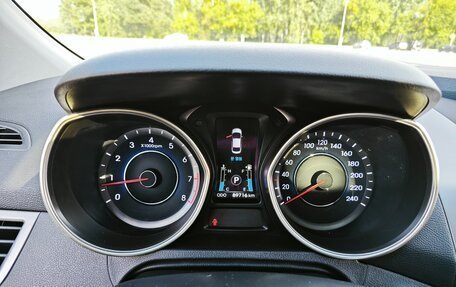 Hyundai Avante, 2011 год, 990 000 рублей, 31 фотография