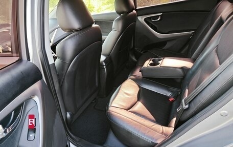 Hyundai Avante, 2011 год, 990 000 рублей, 21 фотография
