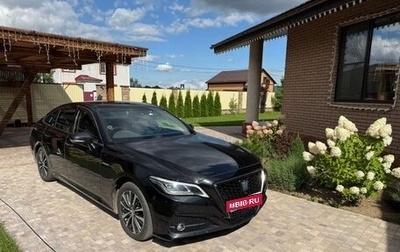 Toyota Crown, 2018 год, 2 850 000 рублей, 1 фотография