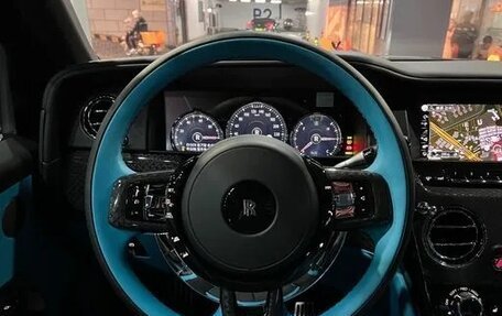 Rolls-Royce Cullinan, 2024 год, 62 250 000 рублей, 6 фотография