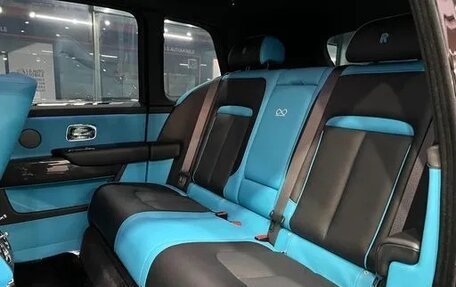 Rolls-Royce Cullinan, 2024 год, 62 250 000 рублей, 12 фотография