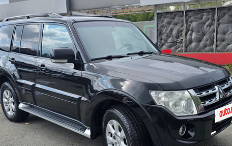 Mitsubishi Pajero IV, 2011 год, 2 350 000 рублей, 3 фотография