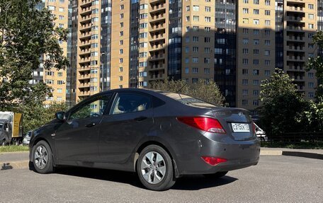 Hyundai Solaris II рестайлинг, 2015 год, 1 500 000 рублей, 8 фотография